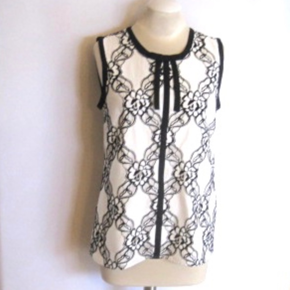 Karl Lagerfeld White/Black Lace Top - Picture 2 of 7